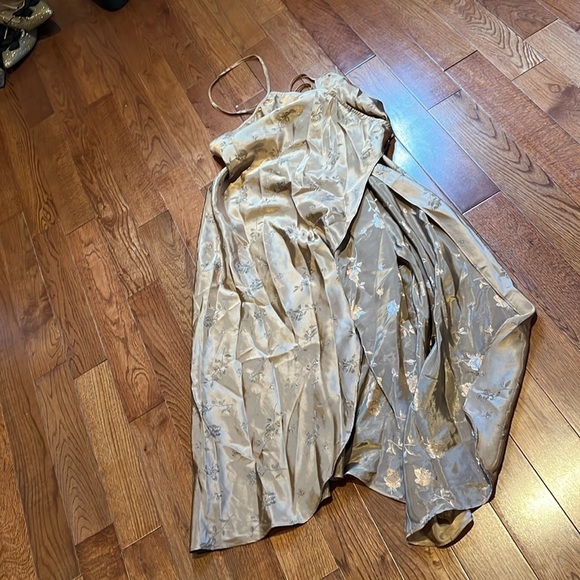 Secret Treasures Gold  silky Night gown slip XL - Picture 11 of 15